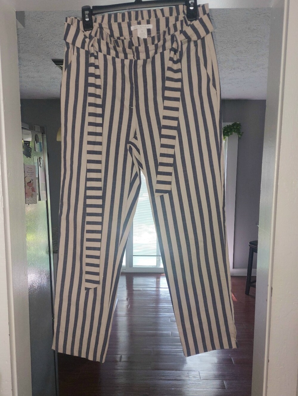 Cropped, Stripped Belted Trousers!